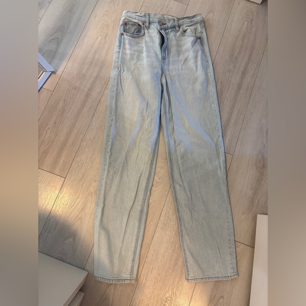 American Eagle Outfitters Light Blue Denim Jeans